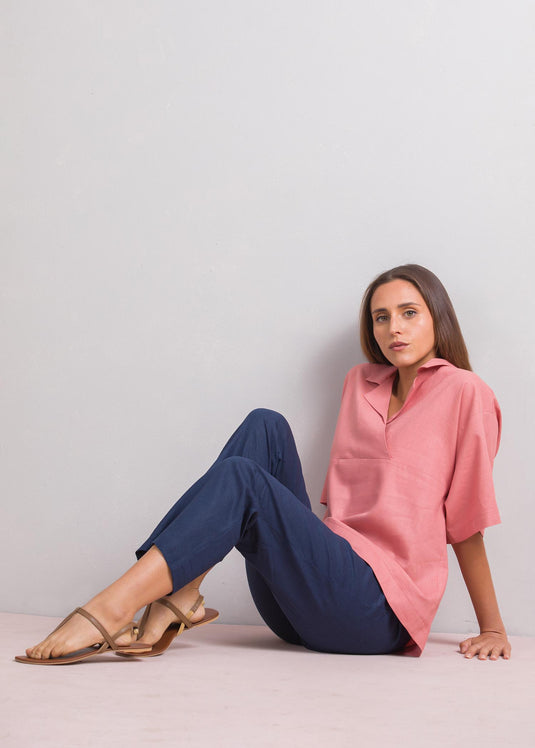 Boxy blouse with collar