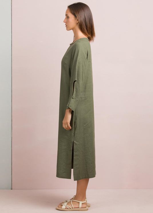 Round neck dress with sleeve cut-out