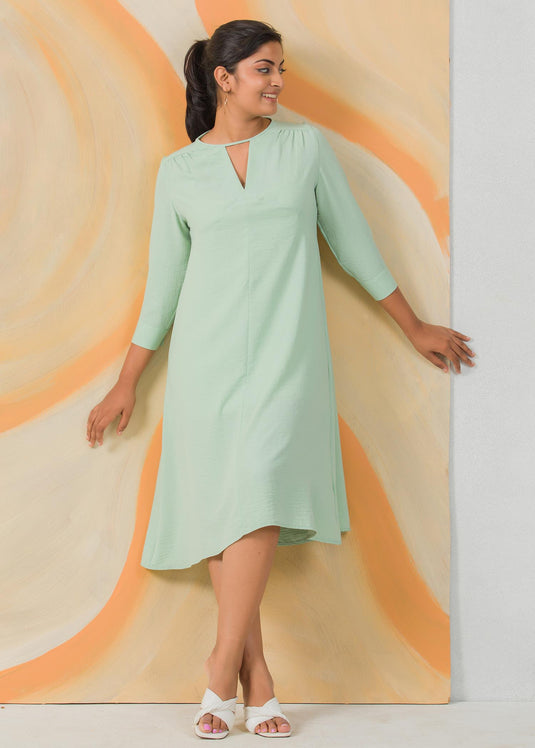 Front keyhole dress