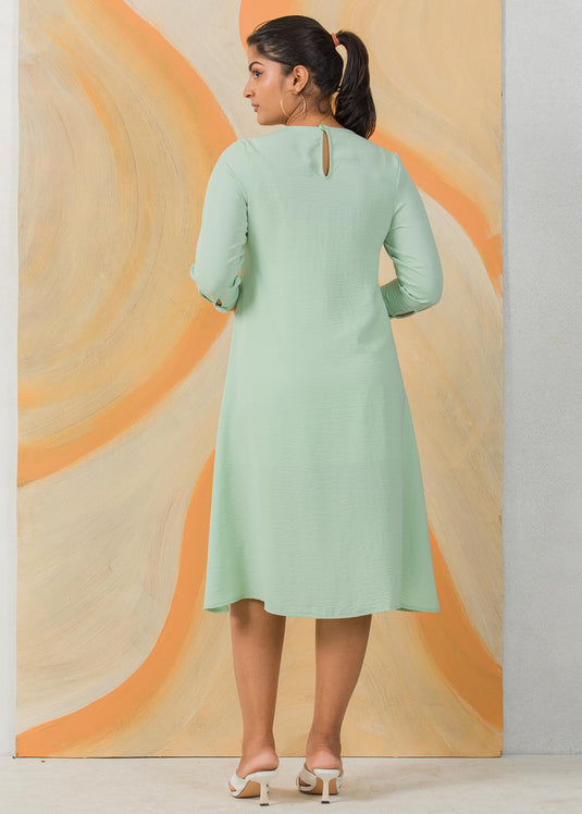 Front keyhole dress