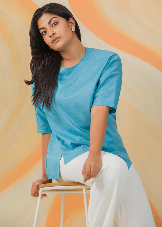 Round neck blouse with hem detail