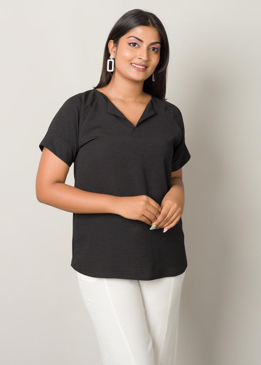 Collar detailed blouse