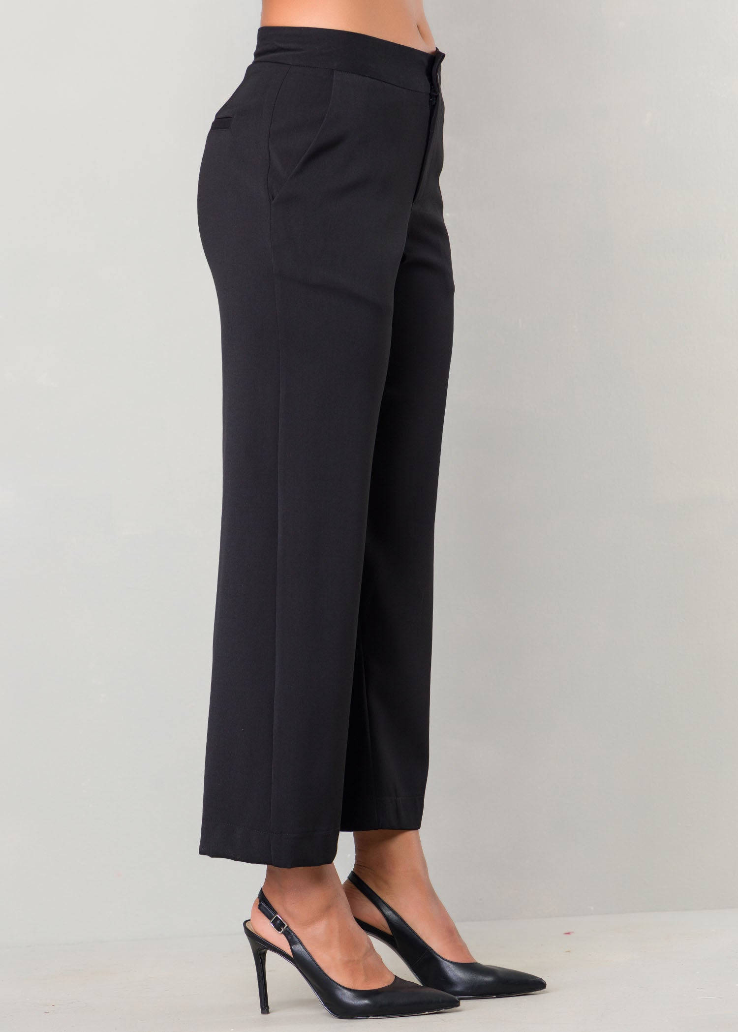 Straight leg tailored pant