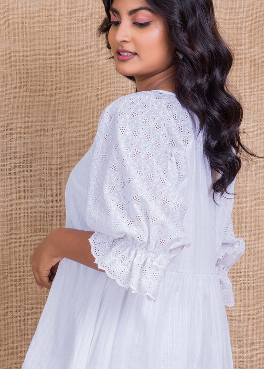 Trapeze midi dress with volume sleeve