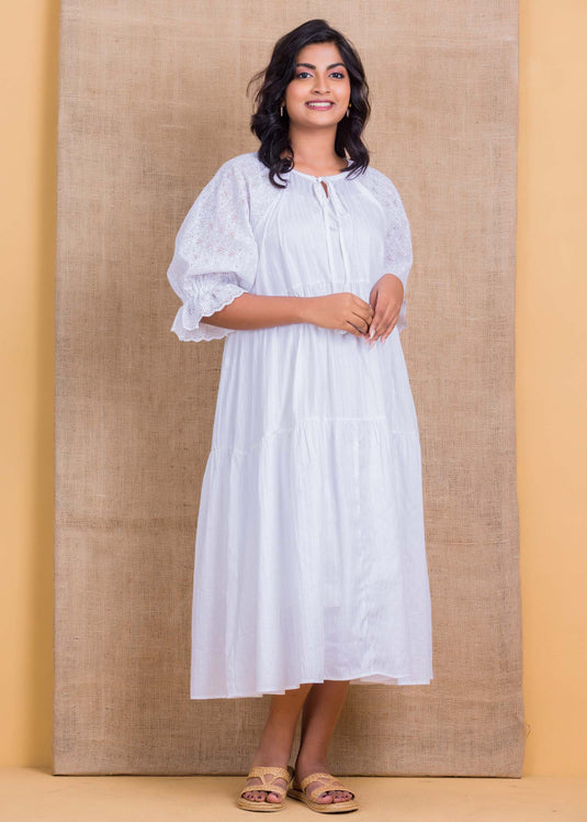 Trapeze midi dress with volume sleeve