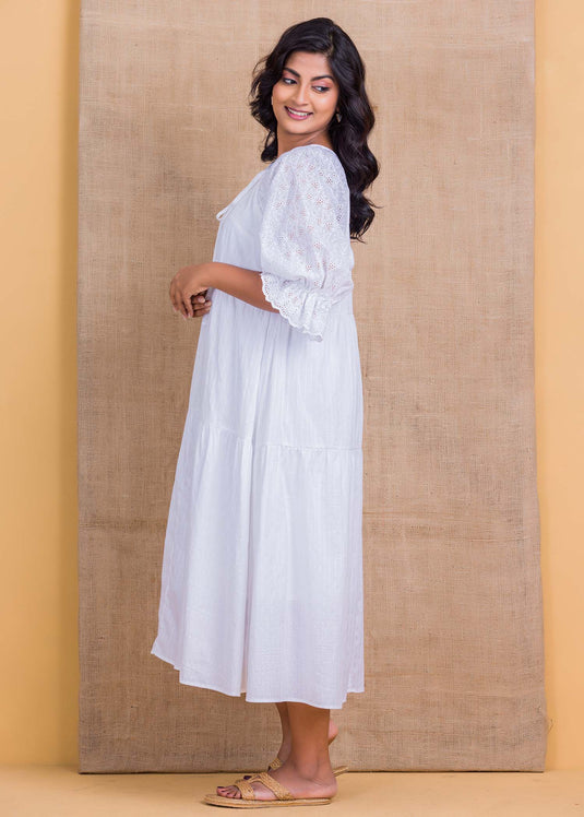 Trapeze midi dress with volume sleeve
