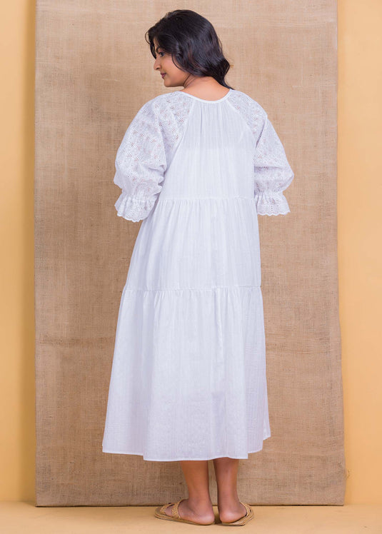 Trapeze midi dress with volume sleeve