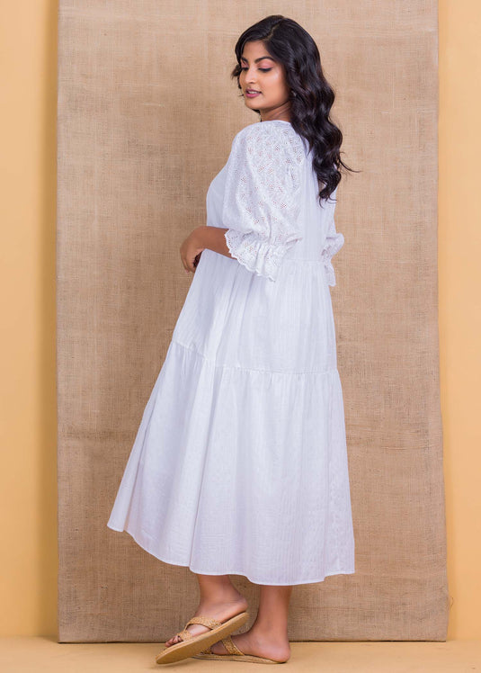 Trapeze midi dress with volume sleeve