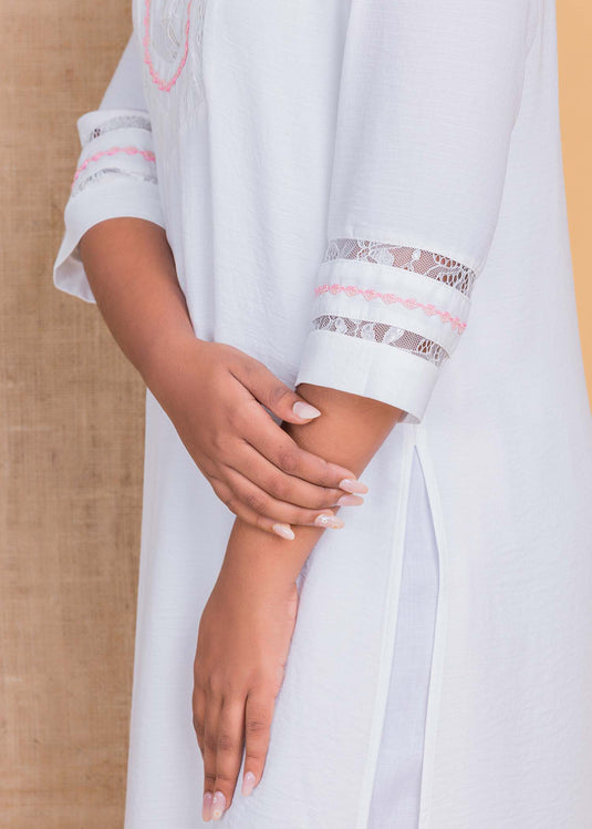 Long length kurtha top with lace details