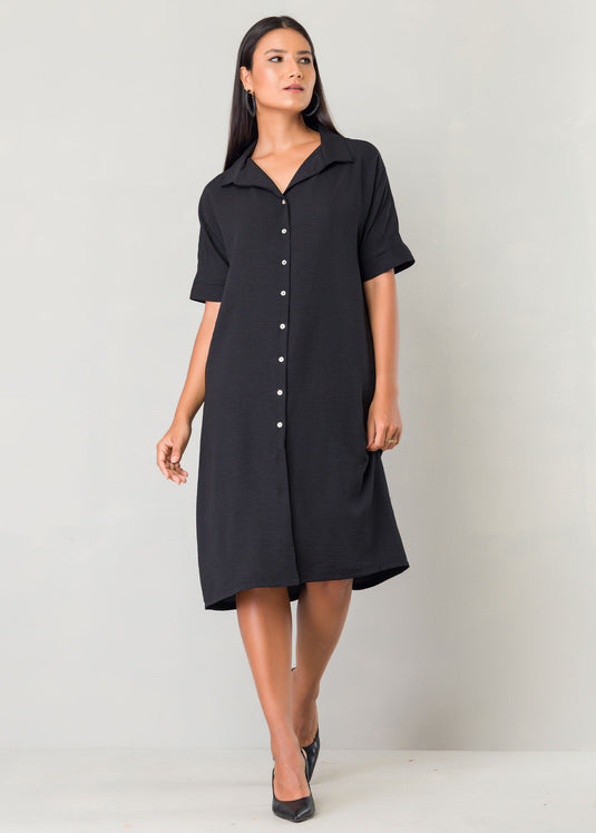 Button down dress with big collar