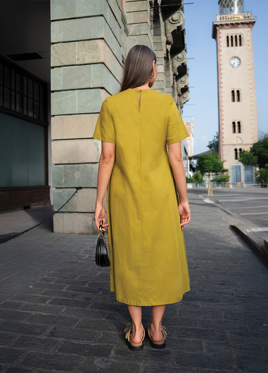 Midi dress with front inverted pleat
