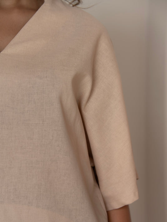 Kimono sleeve blouse with curve hem