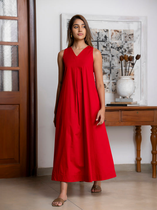 Sleeveless V neck trapeze maxi dress