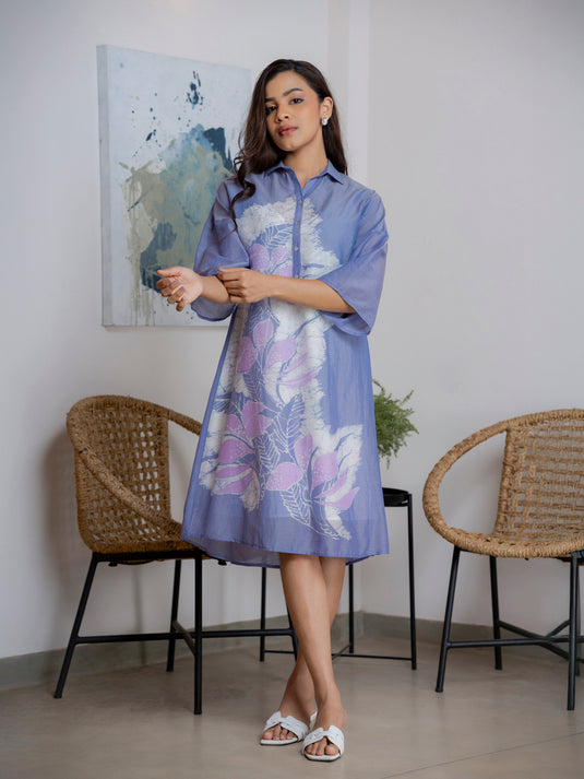 Collar detailed trapeze dress