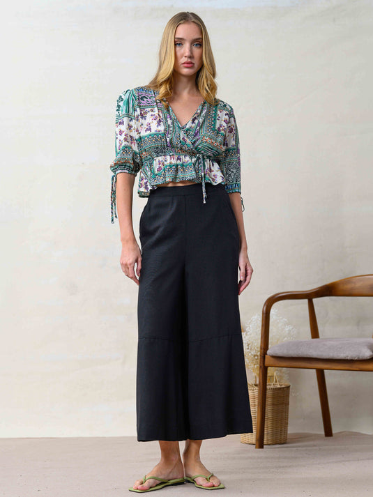 Tie detailed printed top