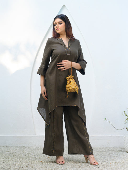 Premium linen kurtha top with contrast piping detail