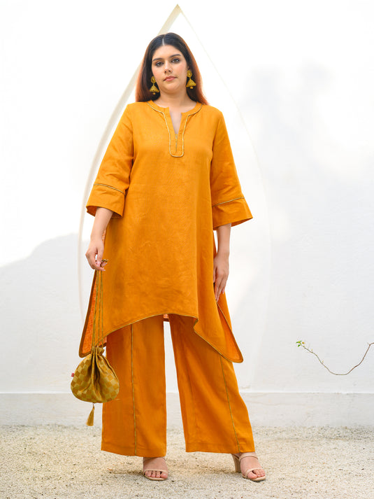 Premium linen kurtha top with contrast piping detail