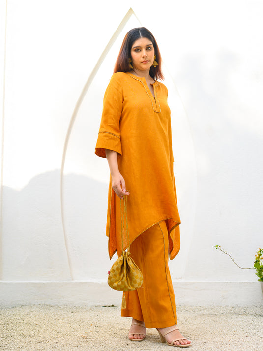 Premium linen kurtha top with contrast piping detail