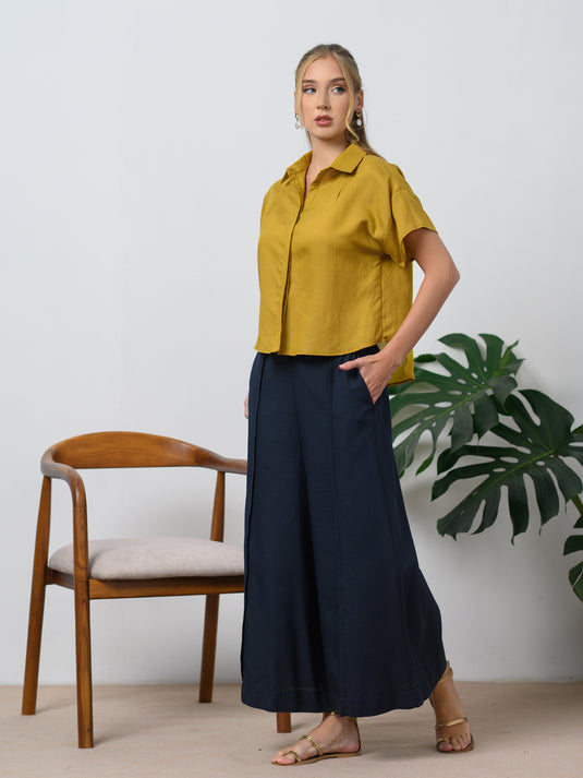 Button down crop top with front pleat