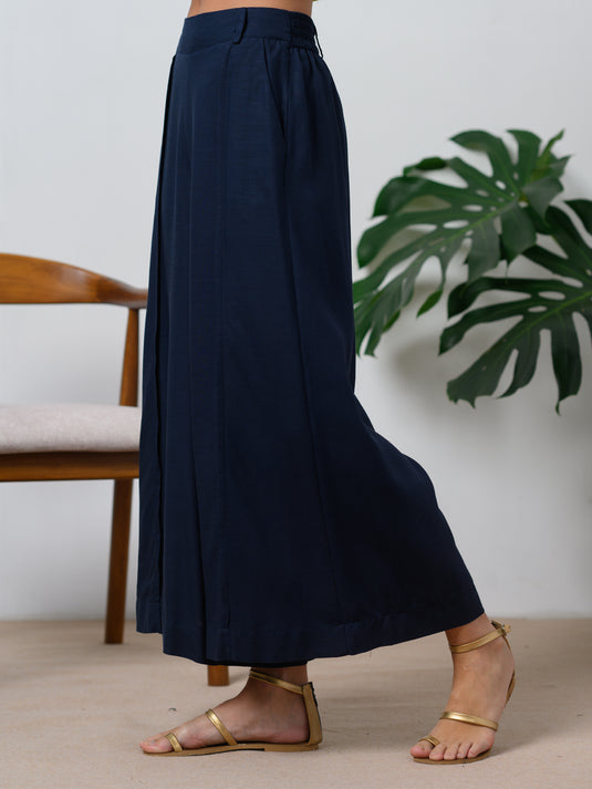 Wide leg pant with elasticated back
