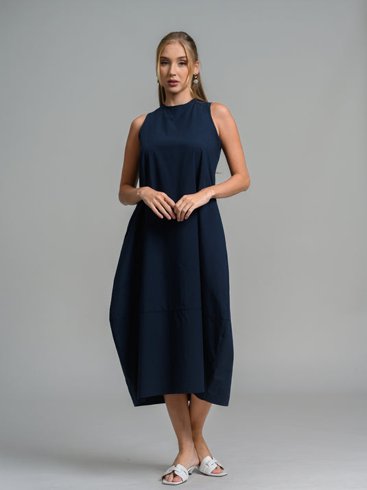 Sleeveless round neck midi dress