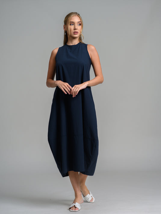 Sleeveless round neck midi dress