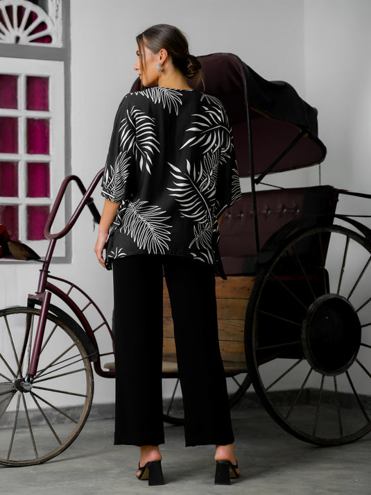 Wide leg pant with elasticated waist