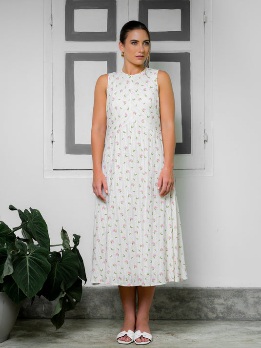 Sleeveless midi dress with cut panel detials