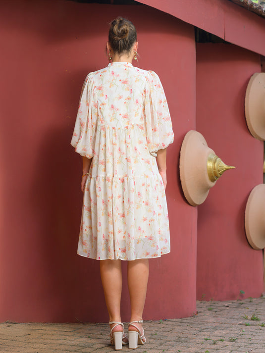 Printed flowy dress with sleeve detail