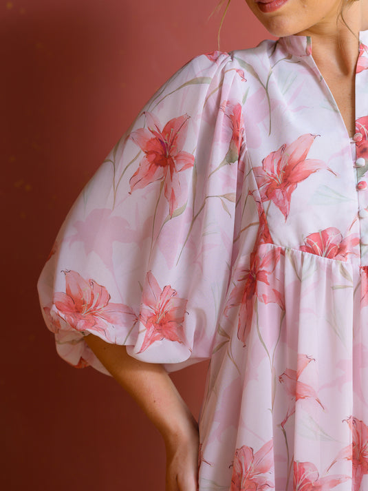 Printed flowy dress with sleeve detail