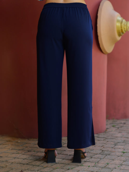Wide leg pant with side slit