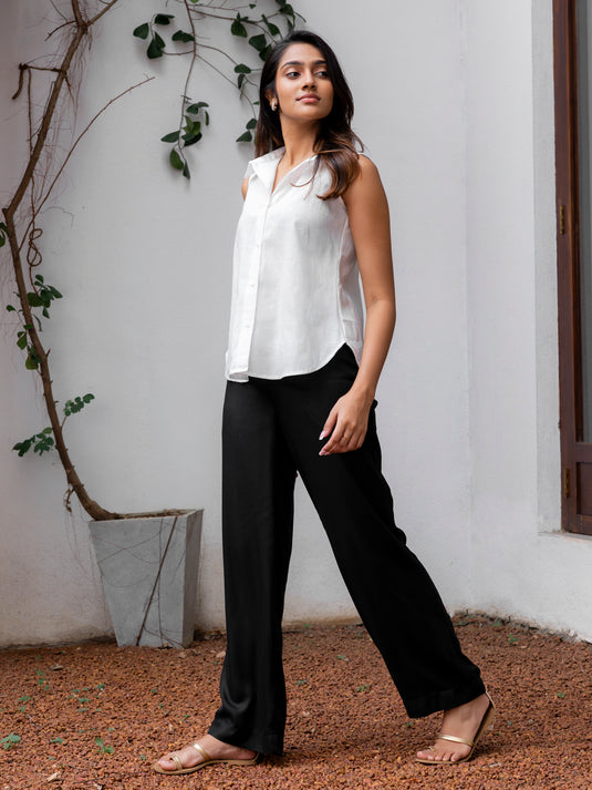 Sleeveless button down blouse