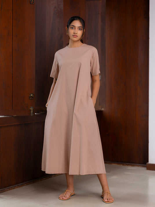Round neck midi trapeze dress