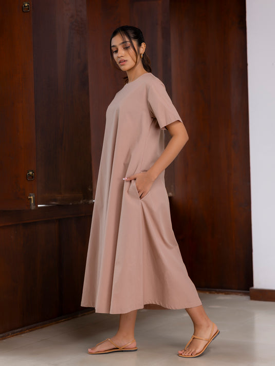 Round neck midi trapeze dress