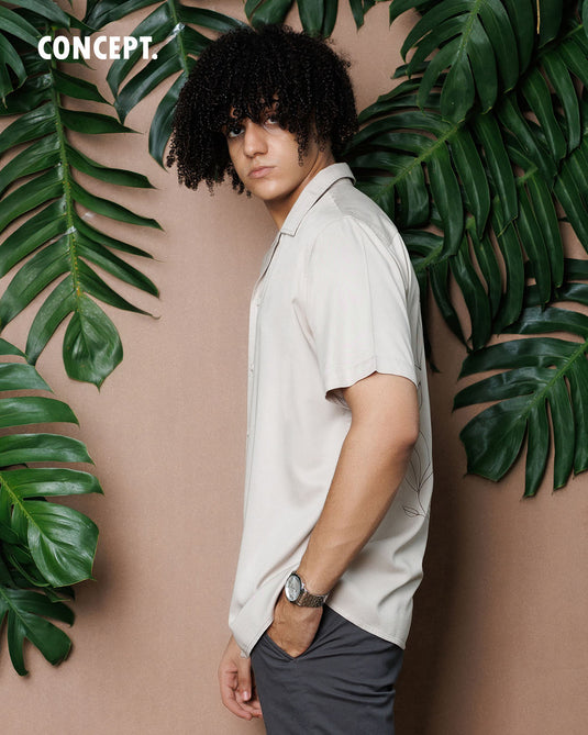 Detailed Back Print S/S Shirt