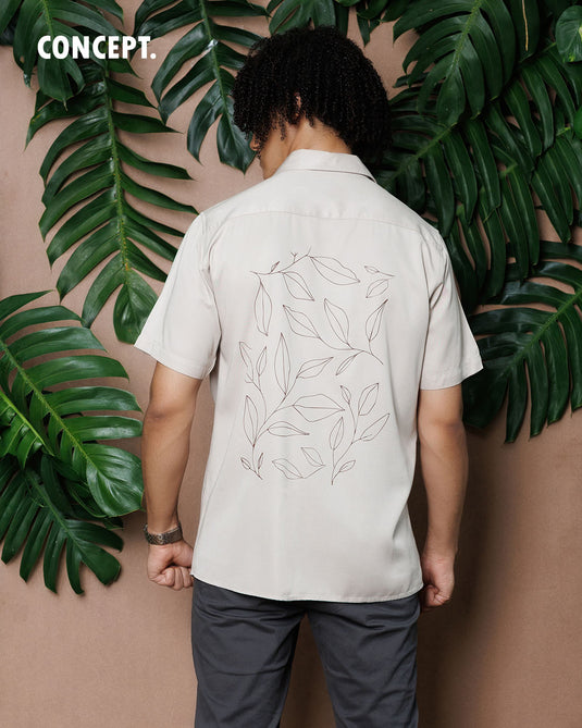 Detailed Back Print S/S Shirt