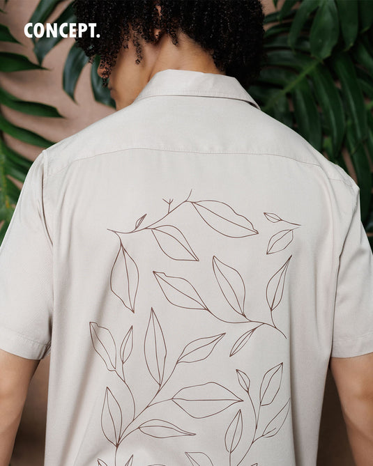 Detailed Back Print S/S Shirt