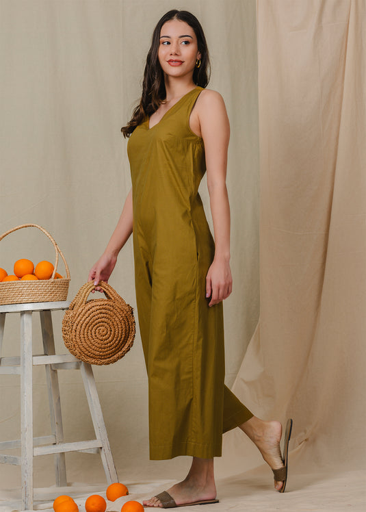V neck jumpsuit with side pockets