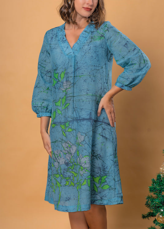 Batik v-neck puff sleeve dress