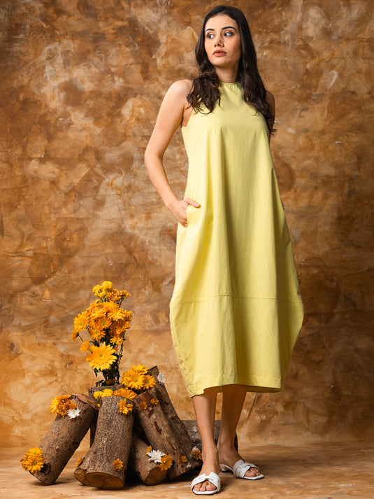 Sleeveless round neck midi dress