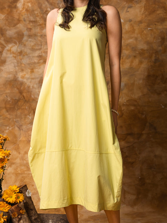 Sleeveless round neck midi dress