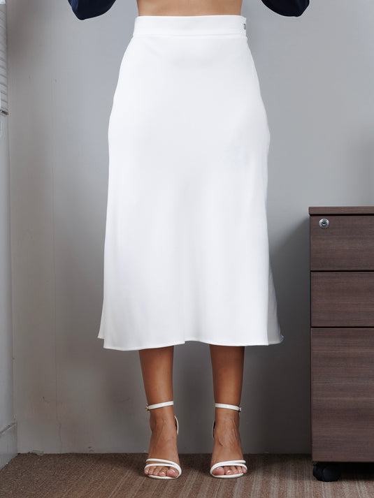 A line midi length skirt