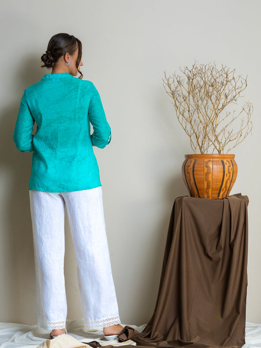 Batik sik paint floral top