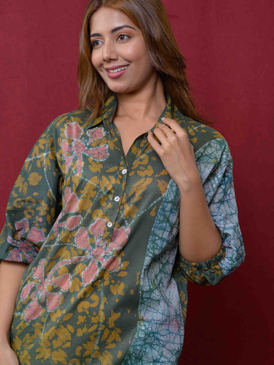 BATIK PUFF SLEEVED STRAIGHT DRESS DETAILED WITH SIDE POCKETS