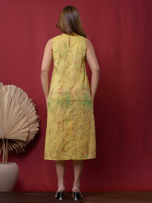 SIDE SLIT DETAILED FLORAL SLEEVELESS BATIK DRESS