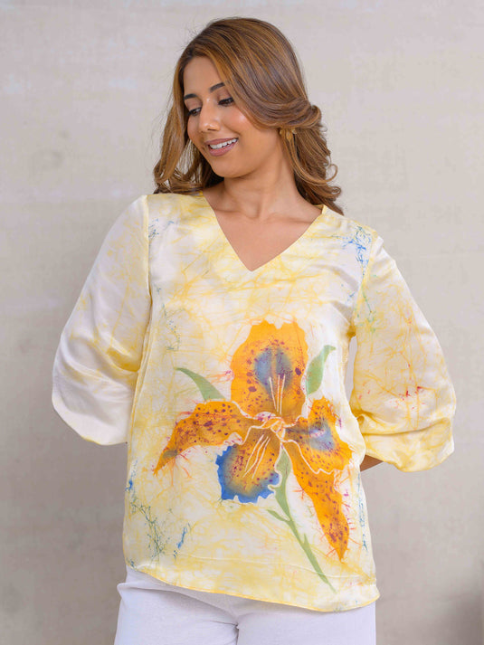 V- Neck Floral Detailed Batik Puff Sleeve Top