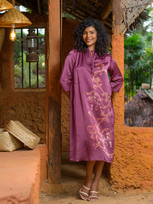 Batik round neck floral detailed straight dress