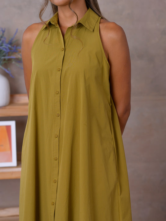 Sleeveless halter dress