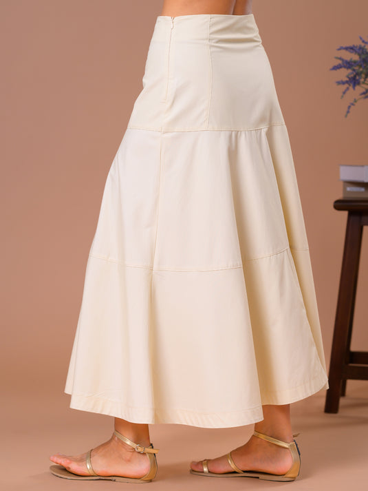 Cut panel detailed maxi skirt