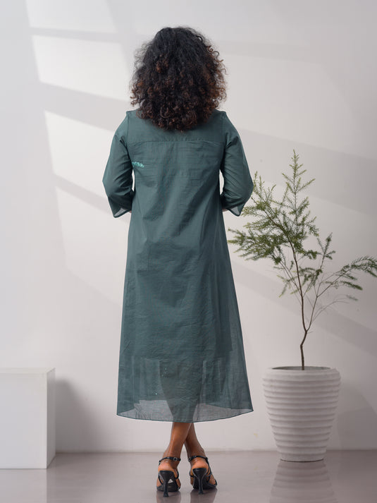 Floral pintuck detailed dress